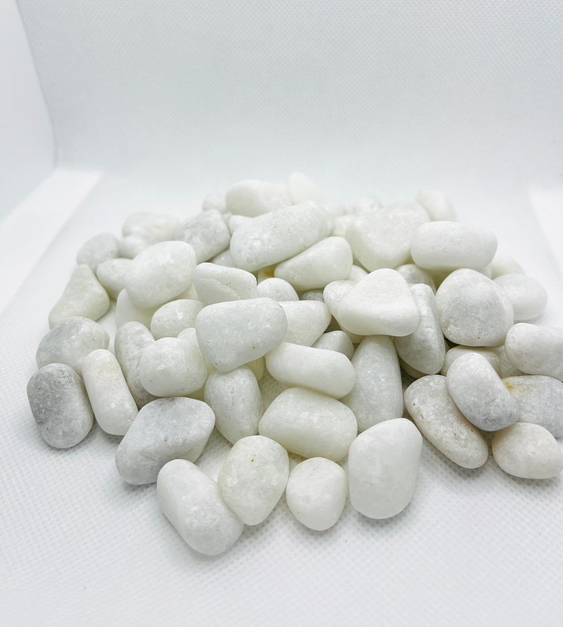 THE GUPTAS Natural Unpolished White Marble Pebble Stone Garden Decorative Pebbles Terrarium | Succulents |Garden Pots |Gardening 25-50 MM (5, Small) (B0BLSZQZS5) Amazon Price History, Amazon Price Tracker