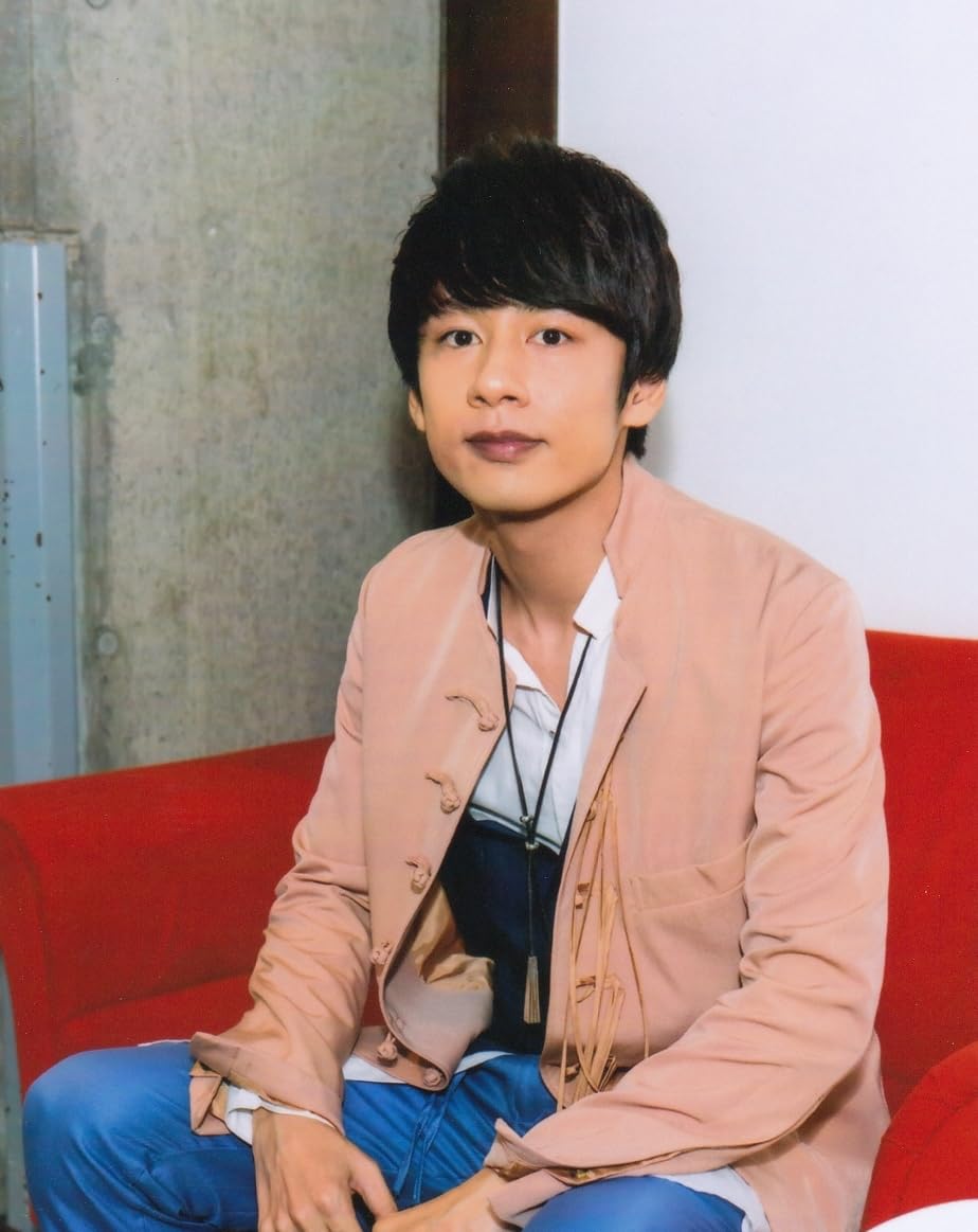 中丸雄一　公式写真 Amazon.co.jp: KAT-TUN 公式生写真 （中丸雄一）KA00200 : おもちゃ