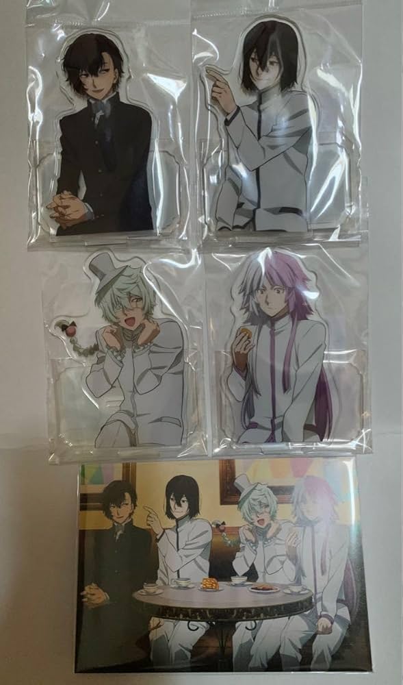 文スト【AGF2023】学園　太宰治&amp;フョードル&amp;ニコライ&amp;シグマ　アクスタ Amazon.co.jp: 文スト AGF2023 学園 太宰治&フョードル&ニコライ