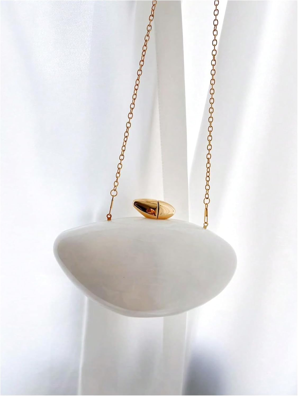 QWINEE Women's Shell Clutch Purse Seashell Evening Handbag Cocktail Wedding Purse Marble Clutch with Chain Strap