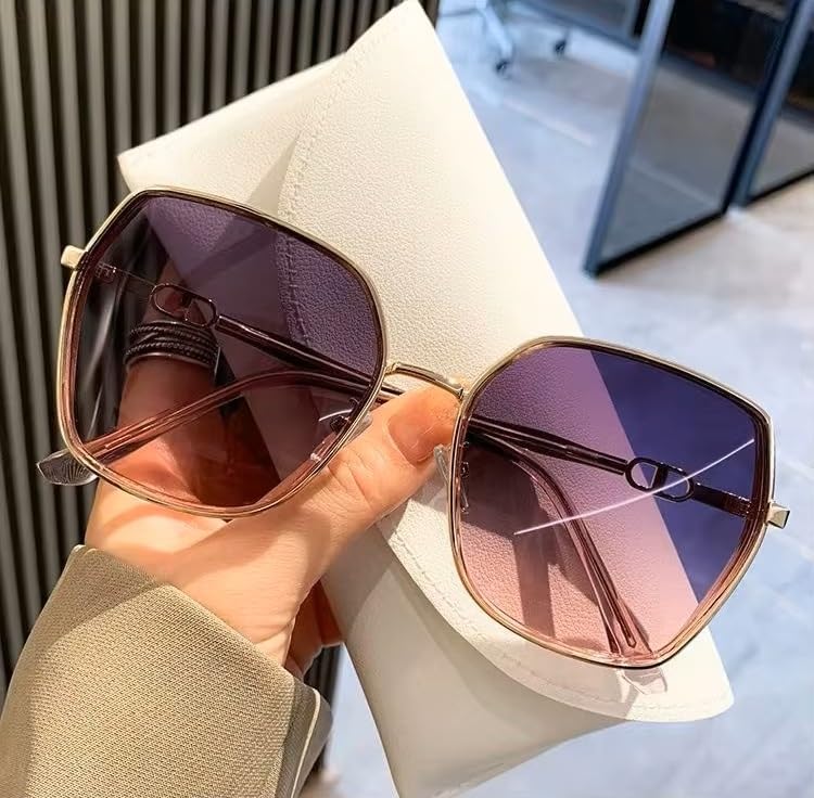 Image of Dervin UV Protected Oversized Sunglasses for Women