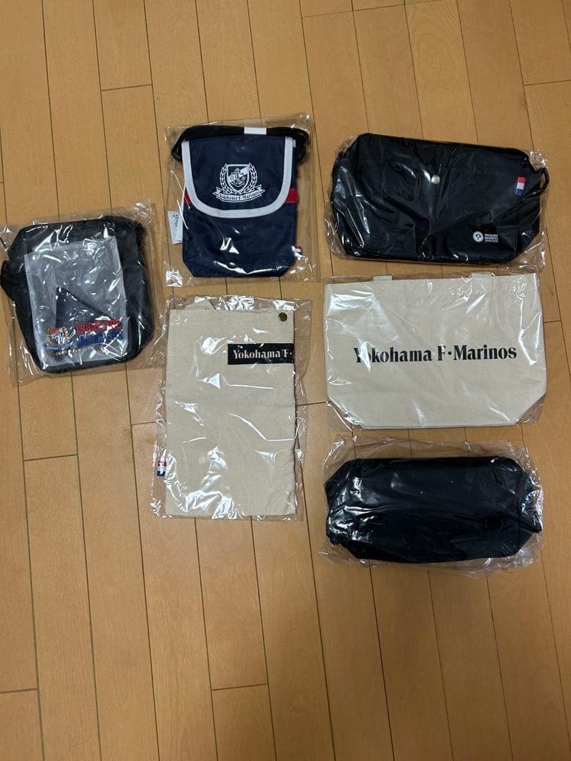 横浜Fマリノス トリコロールメンバーズ グッズ