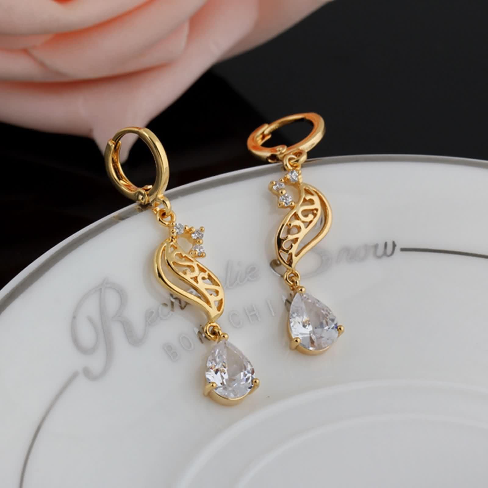 KnSam Pendientes de aro de oro amarillo de 18 quilates Au750 para mujer, pendientes de aro con amatista lila, corte de gota, oro de 18 quilates, pequeños con moissanita, joyas auténticas, oro