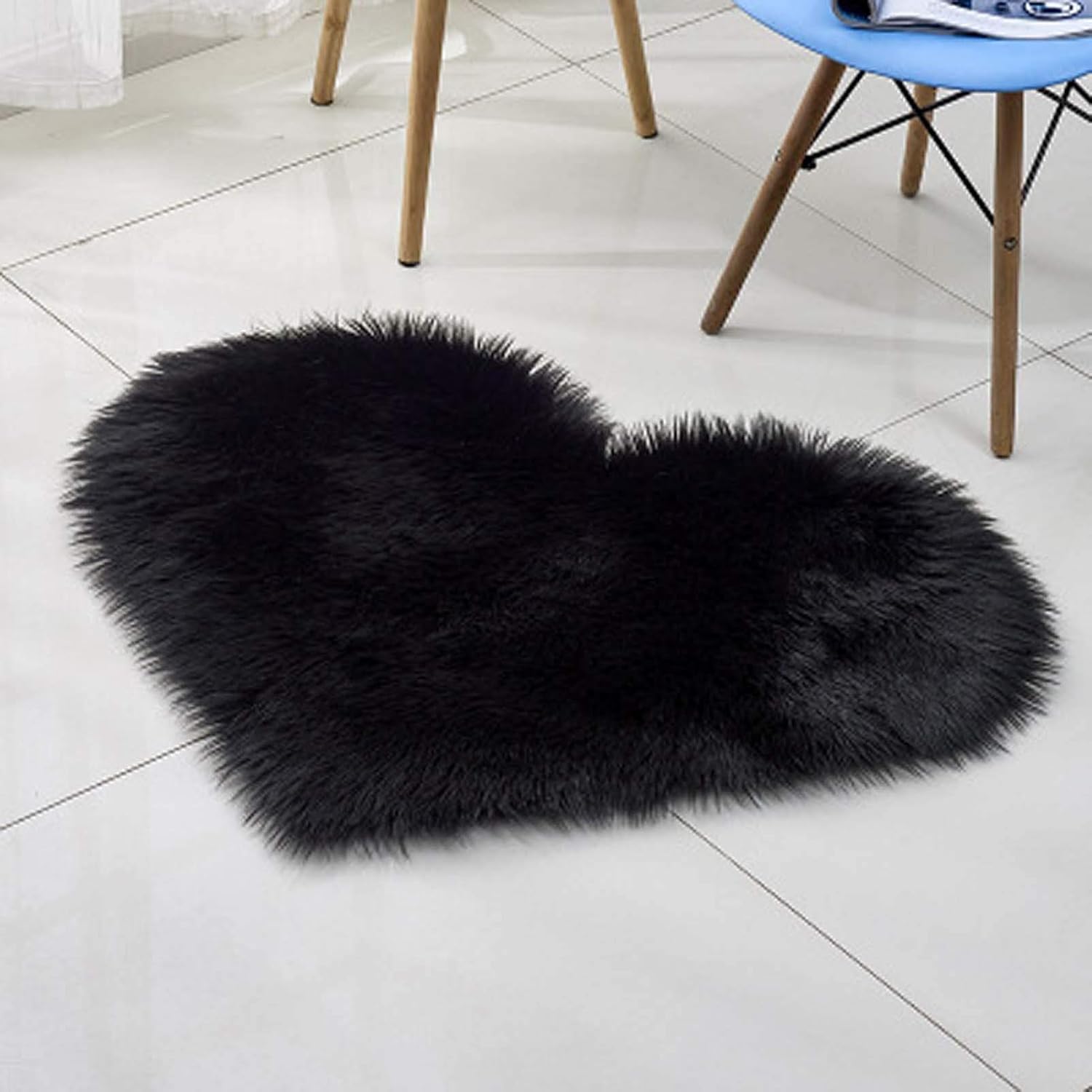 Faux Sheepskin Fur Super Soft Living Room Rugs 70x90cm Softest Fluffy Area Rug Heart Shape Warm Shaggy Floor Carpets for Sofa Bedroom Home Decor Chair Cover Cushion