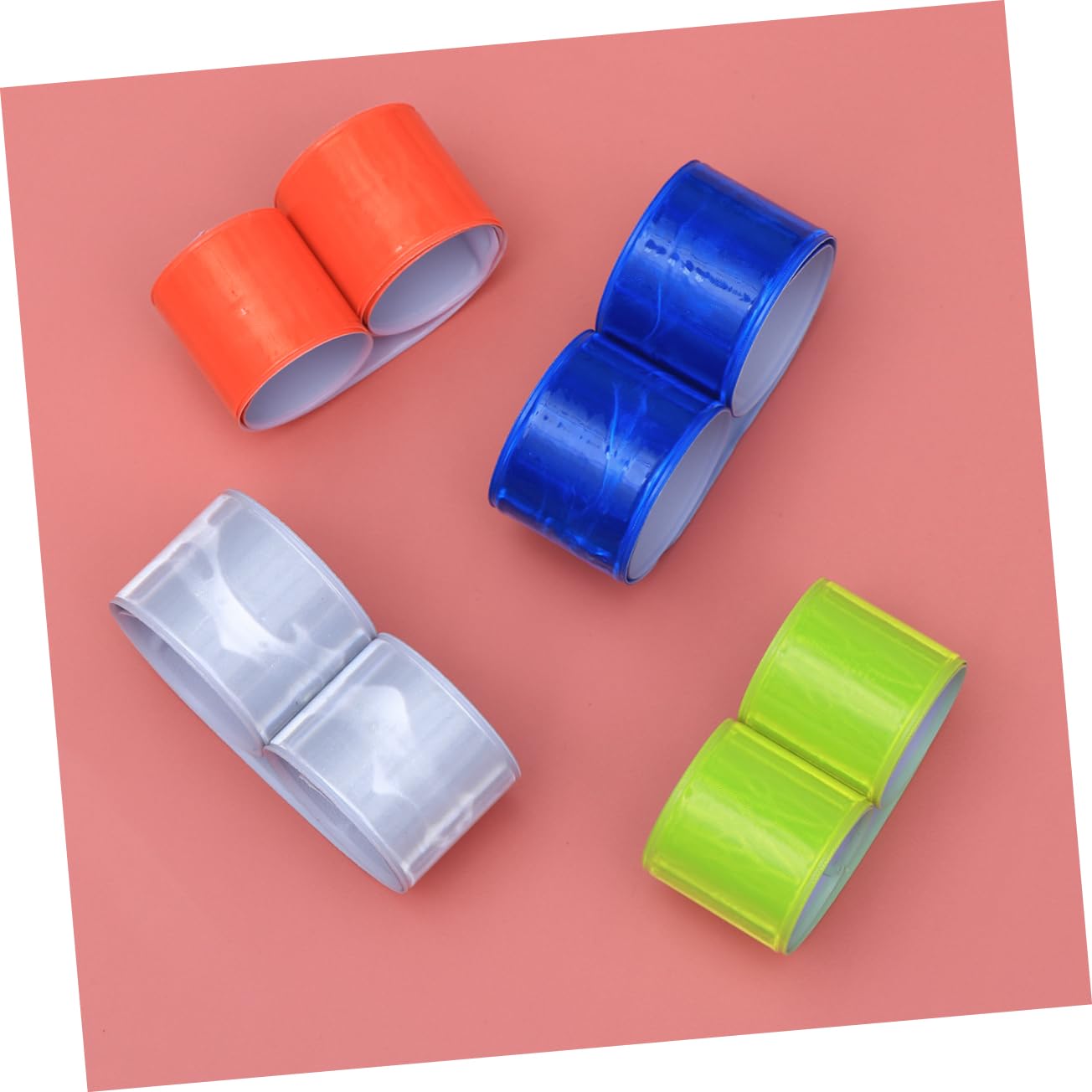 INOOMP 24pezzi Bracciale Riflettente PVC per Sicurezza Notturna Alta visibilità per Corsa Camminata Escursionismo e Jogging Casual Randomizzati