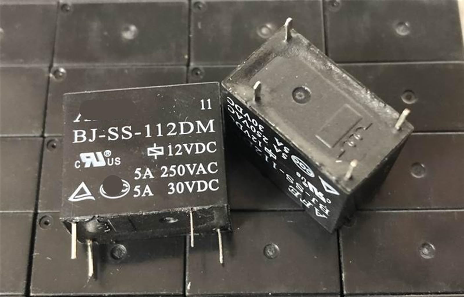 Relé 4 pines 12V 5A BJ-SS-112DM interruptor electromagnético PCB 32F-1A 4