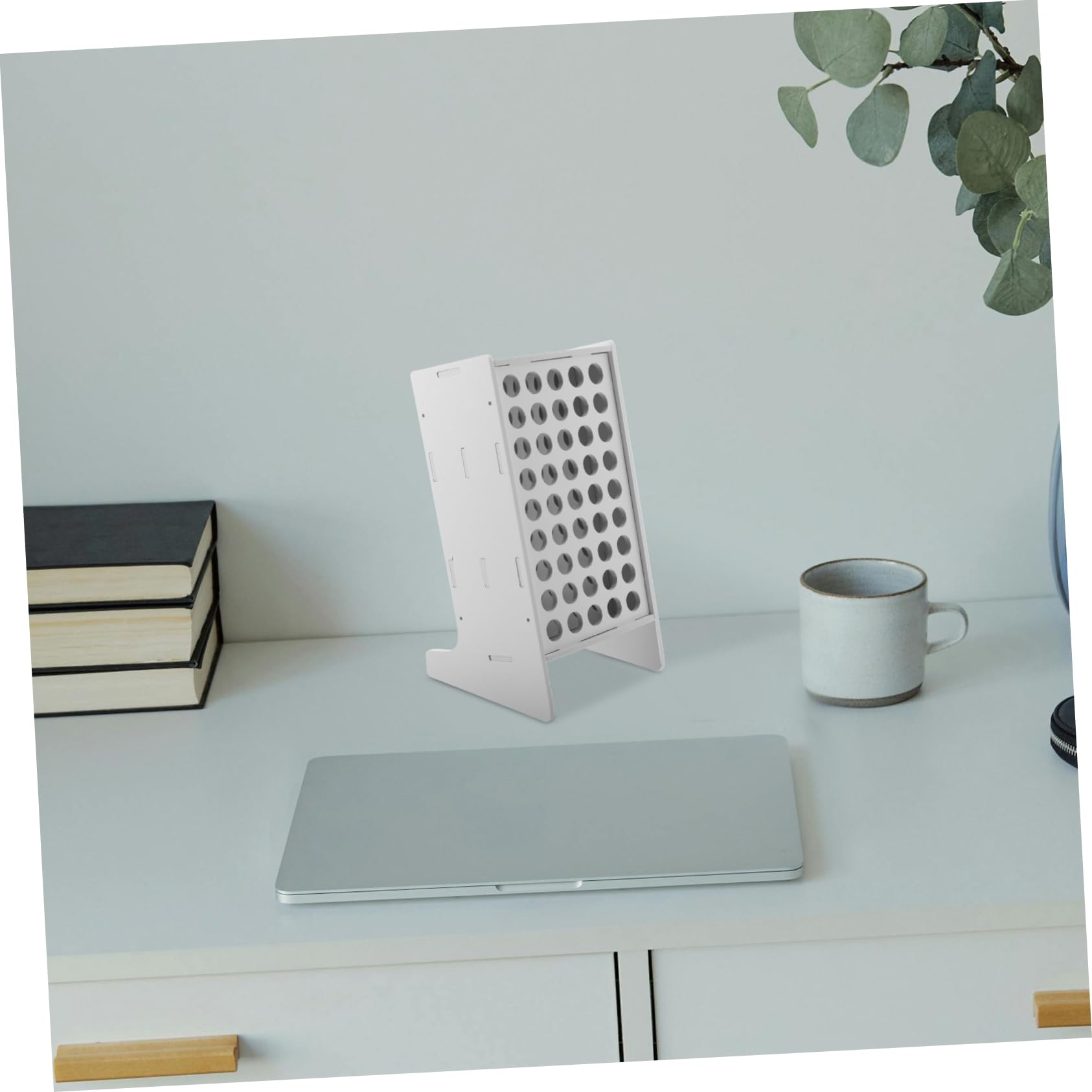 Homoyoyo Porta Penne per Scrivania in Plastico Bianco Design Inclinato e 45 Fori, Organizer per Pennarelli Facile da Usare, per Festa Scuola Decor e Asilo
