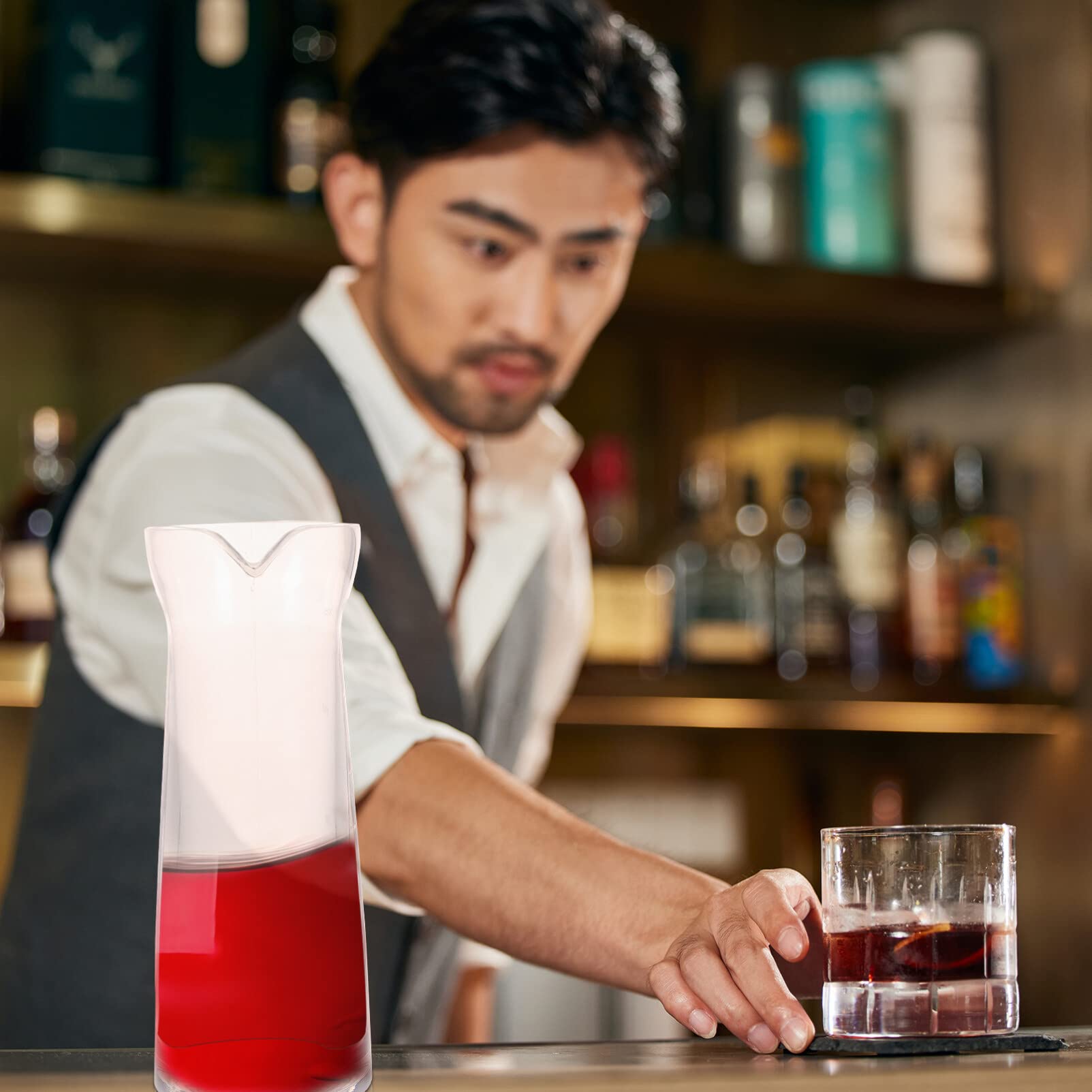 FOMIYES Glass Wine Decanter Single Serving Wine Carafe Glass Mini Carafes Individual Wine Decanter with Scale 200ml Small Carafes for Wine Dinner Parties Tastings Bars Restaurants Red Wine