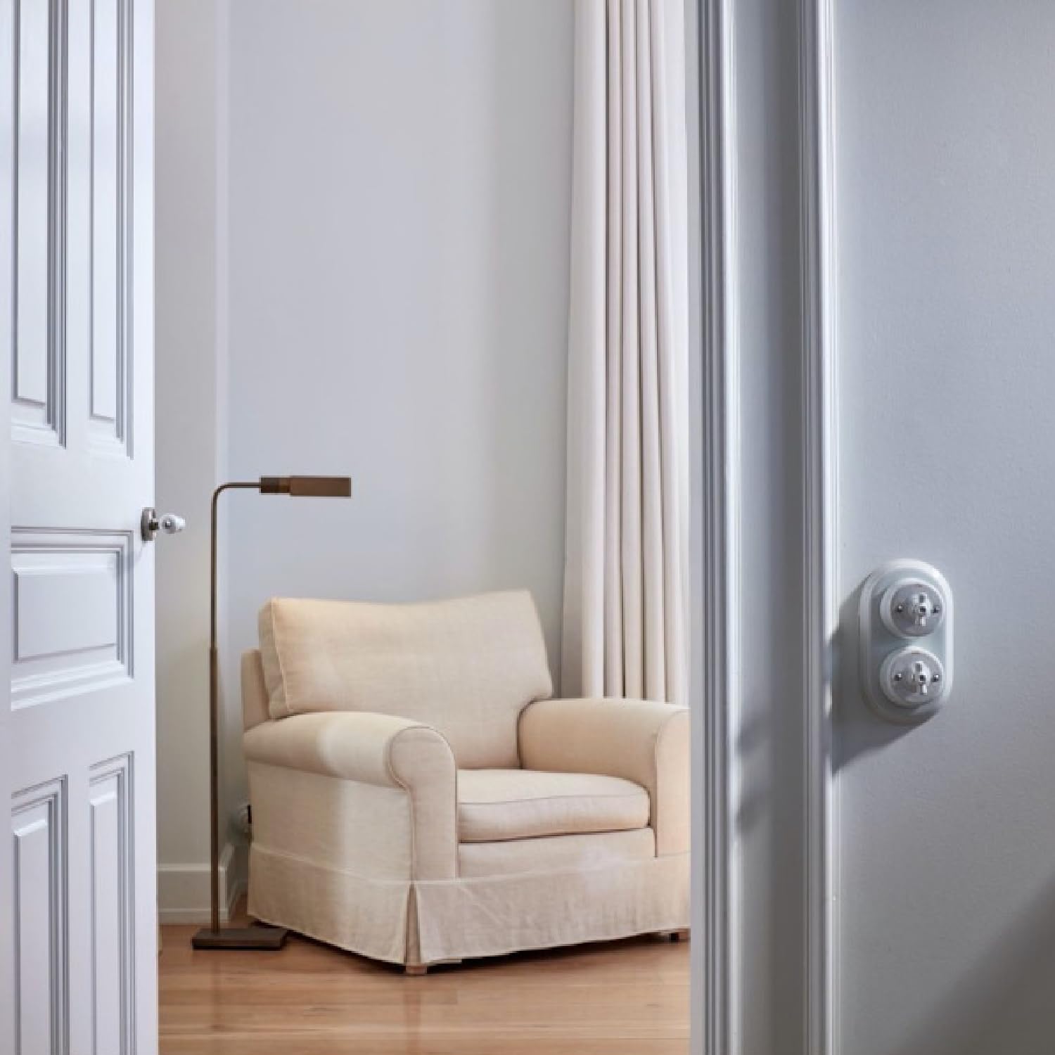 FONTINI - Socle Décoratif Bois Hêtre Vieilli 2 Poste Saillie
