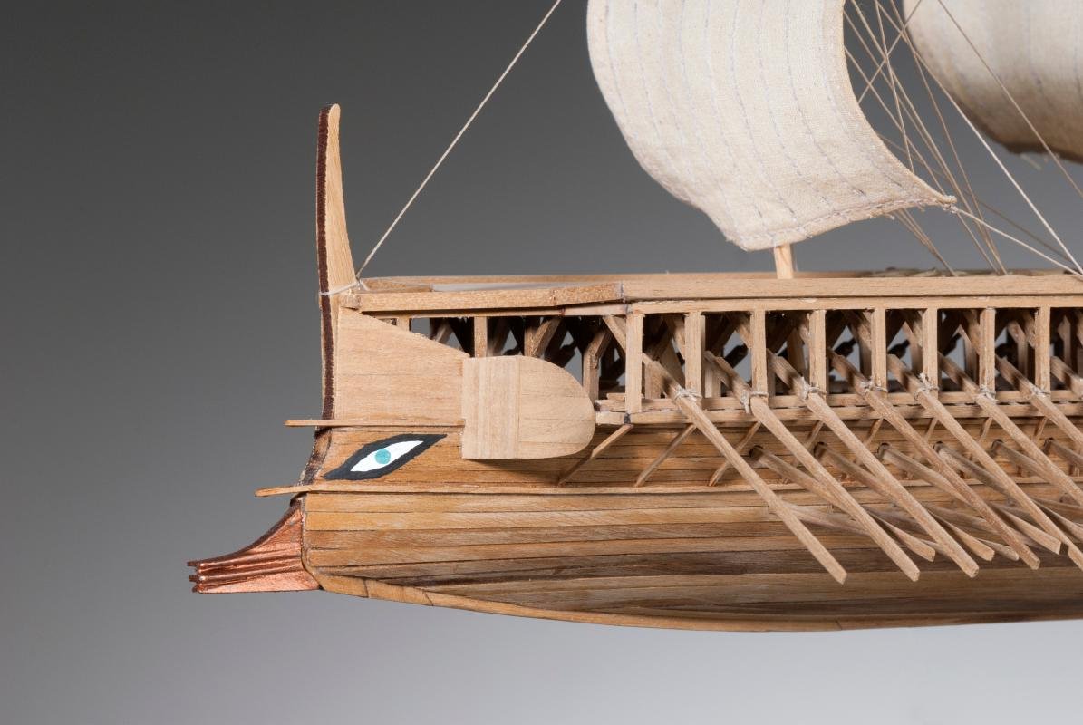 DUSEK Greek Ancient Trireme Scale 1:72 L:515 H:220 W:185mm