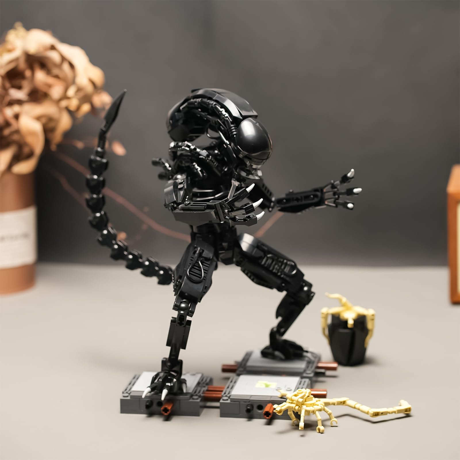 Horror Building Blocks Xenomorph Alien Building Set - 442 Piece With ...