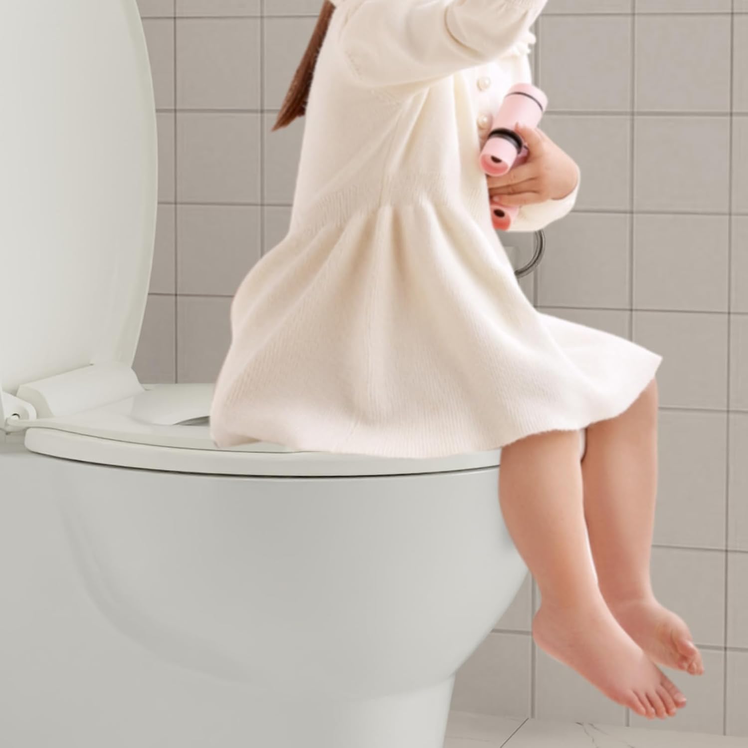 Round Toilet Seat with Toddler Seat - Toilet Seat Plastic Round,Dual Magnet,Quiet,Fits Both Adult and Child,Biscuit Color