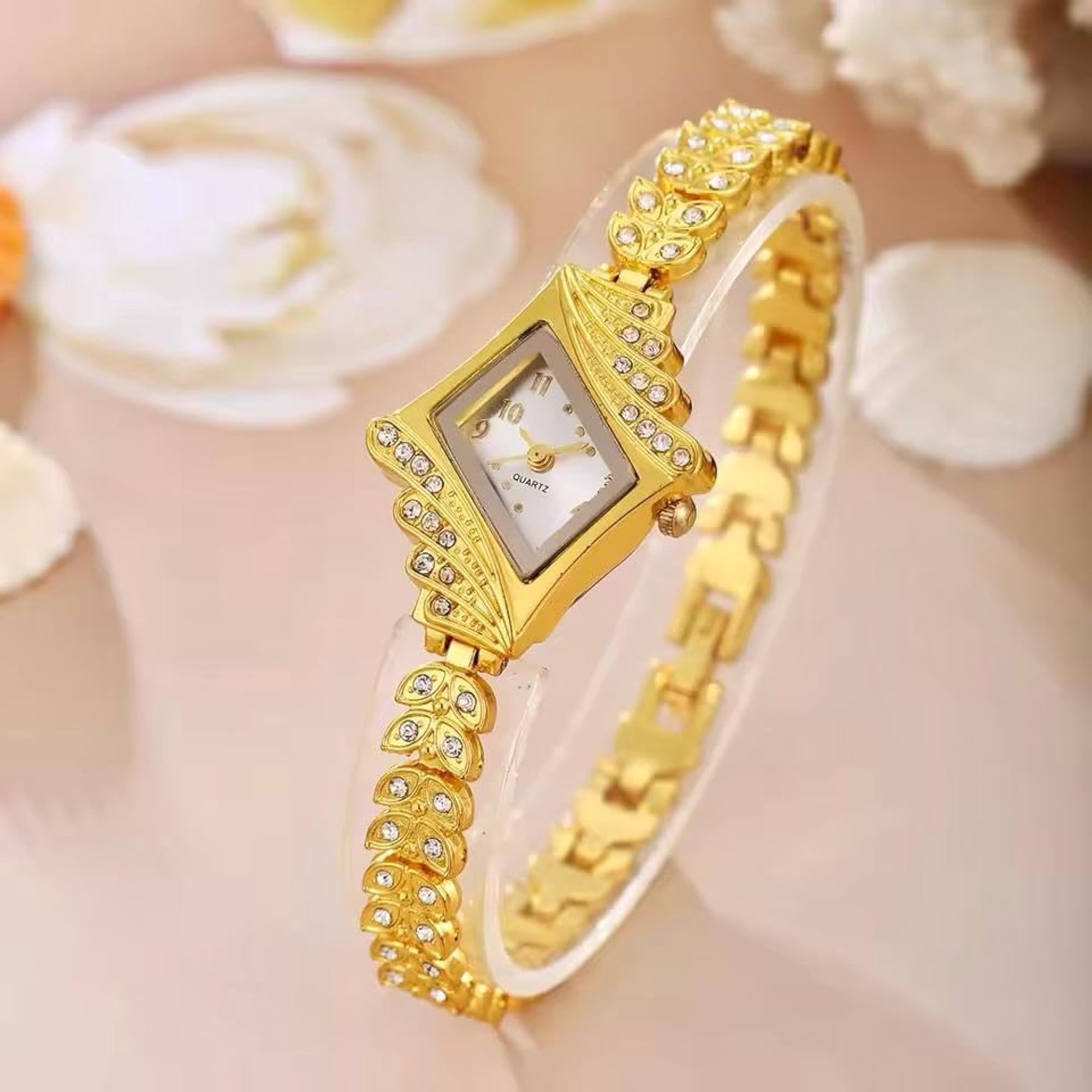 Women's Classic Analog Quartz Timepiece for Everyday Wear