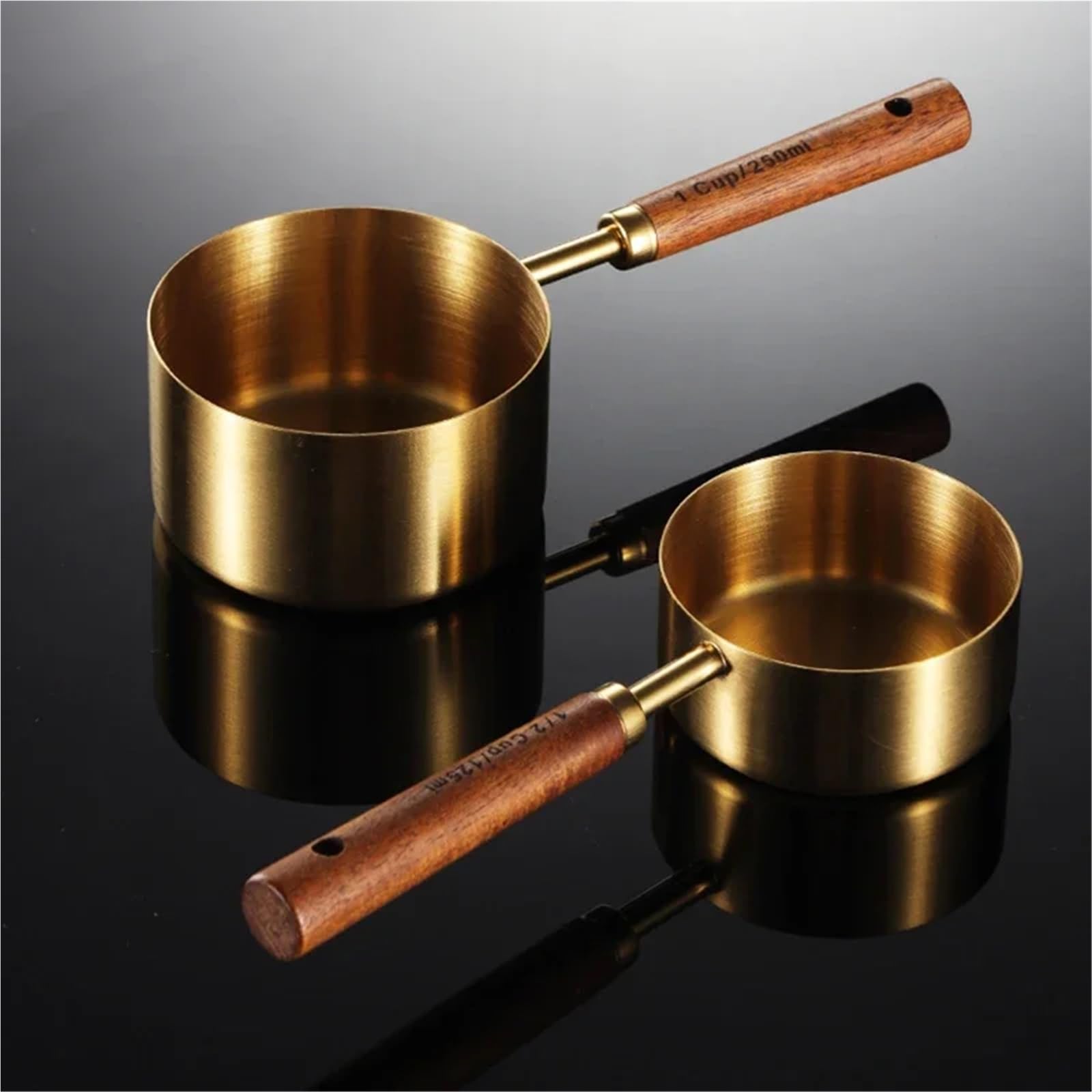 4-teiliges Messbecher-Set aus Edelstahl, Esslöffel, Küchenmesslöffel-Set, Messbecher und Löffel-Set for Zuhause für Flüssigkeiten und Feststoffe