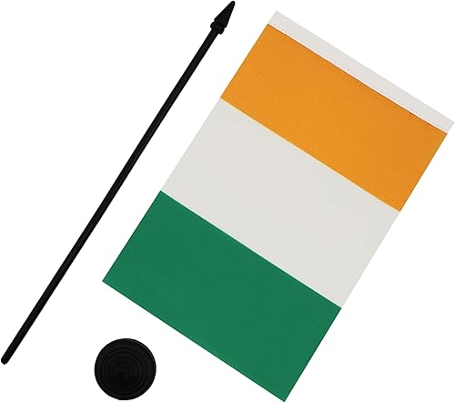 Miniatura 259 de Bandera de mesa Sierra Leona de 5 x 8 pulgadas, bandera de escritorio de Sierra Leona, 8.3 x 5.5 in, barra y base de plástico negro AZ FLAG