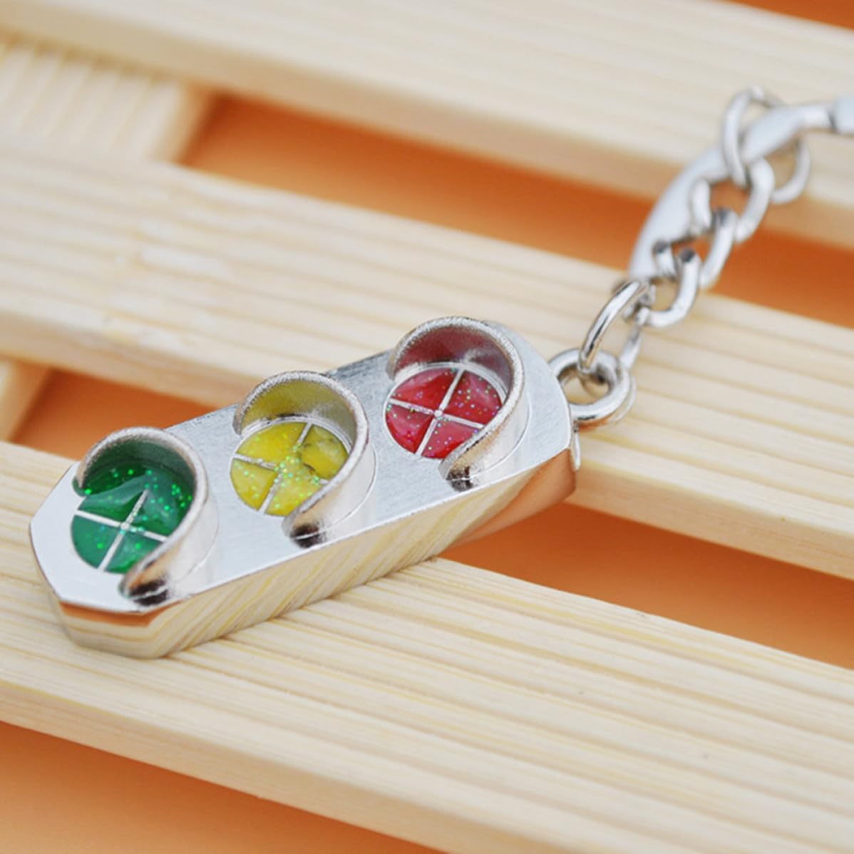 Creative Metal Traffic Light Keyring, Fashionable Cell Phone Pendant image 5