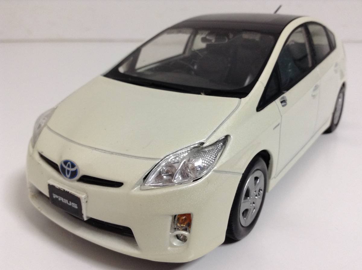 Amazon | ミニカー 3代目 プリウス 30 ソーラーシステム 前期型 2009年