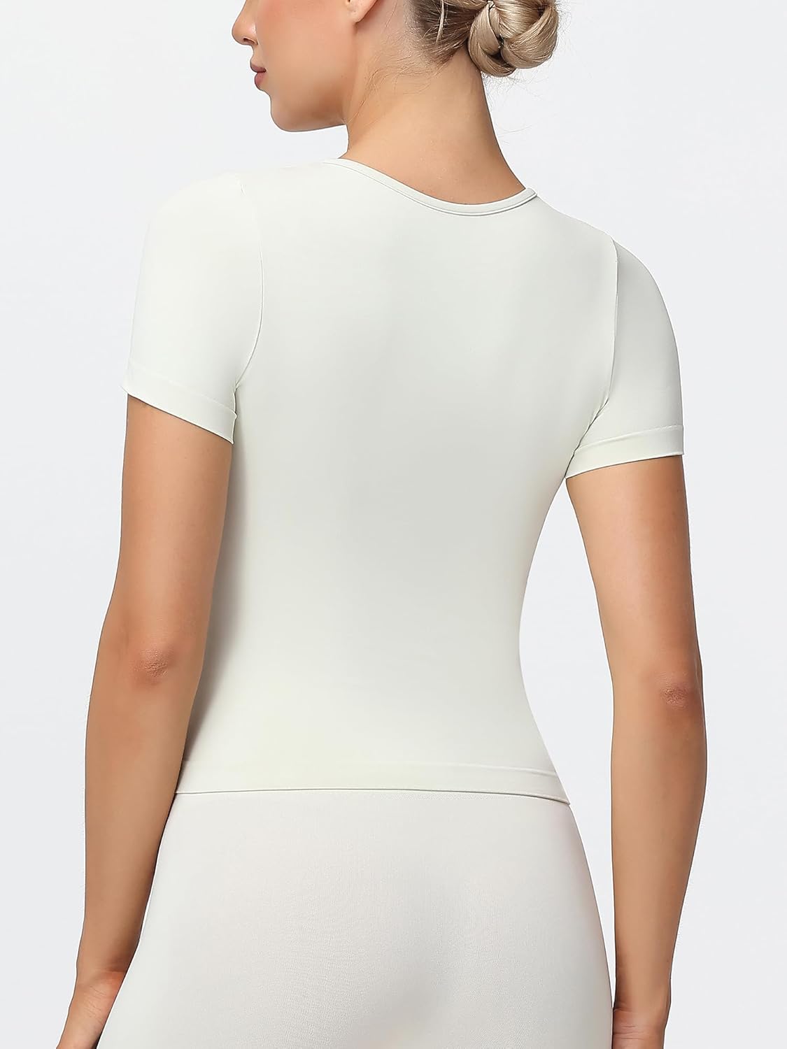 MCEDAR Womens Seamless Soft Smoothing T-Shirts Short Sleeve Slim Fit Basic Tees Crew Neck Casual Shirts - Image 2