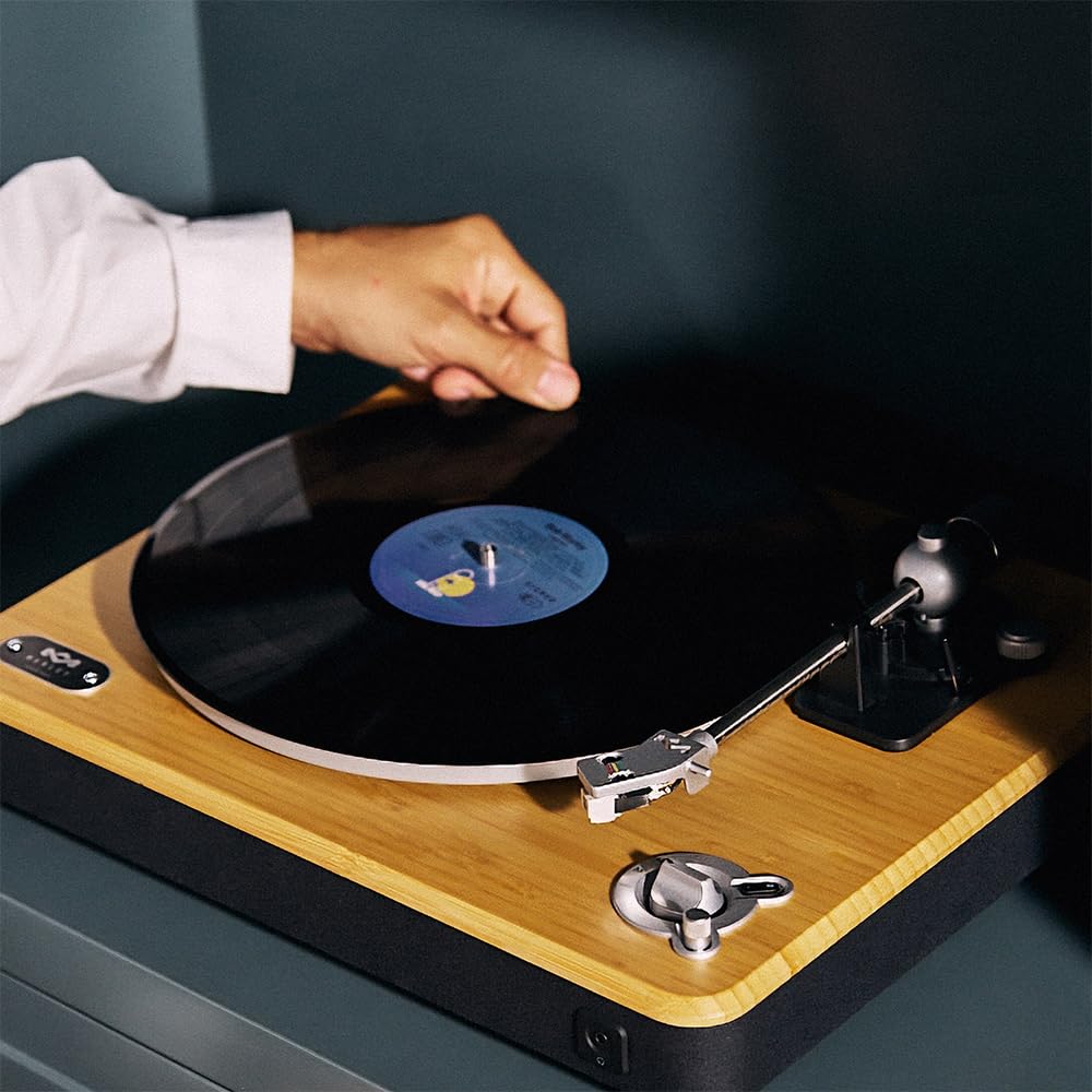 House of Marley Stir It Up Wireless 2 Bluetooth-Plattenspieler - Bambus | Vinyl Player, 33/45 U/Min, nachhaltig gefertigter Schallplattenspieler, Audio-Technica Tonabnehmer & integr. Vorverstärker