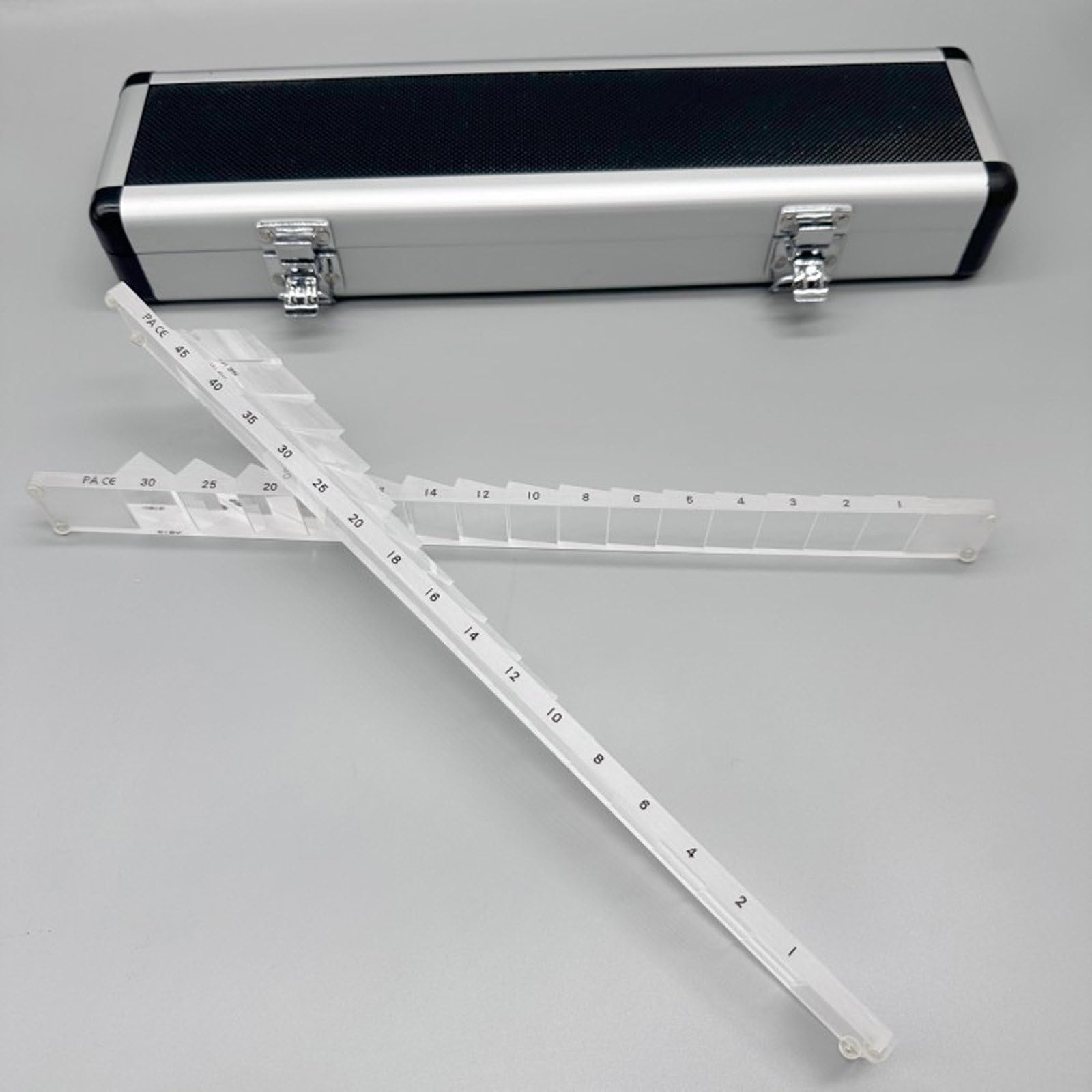 Juego De Prismas Oftálmicos Óticos, Juego De Barras De Prismas Ópticos Oftálmicos Horizontales (16) y Verticales (15) con Estuche De Aluminio, Fácil De Transportar, para Hospitales, Optometría