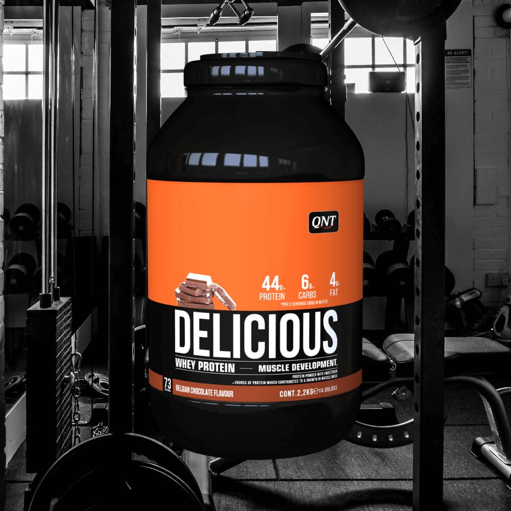 QNT Delicious Whey chocolat belge, Whey Protéine avec de l'isolat en poudre, développement & récupération musculaire, sans gluten, faible en glucide, graisse et lactose, 2.2kg, 73 doses