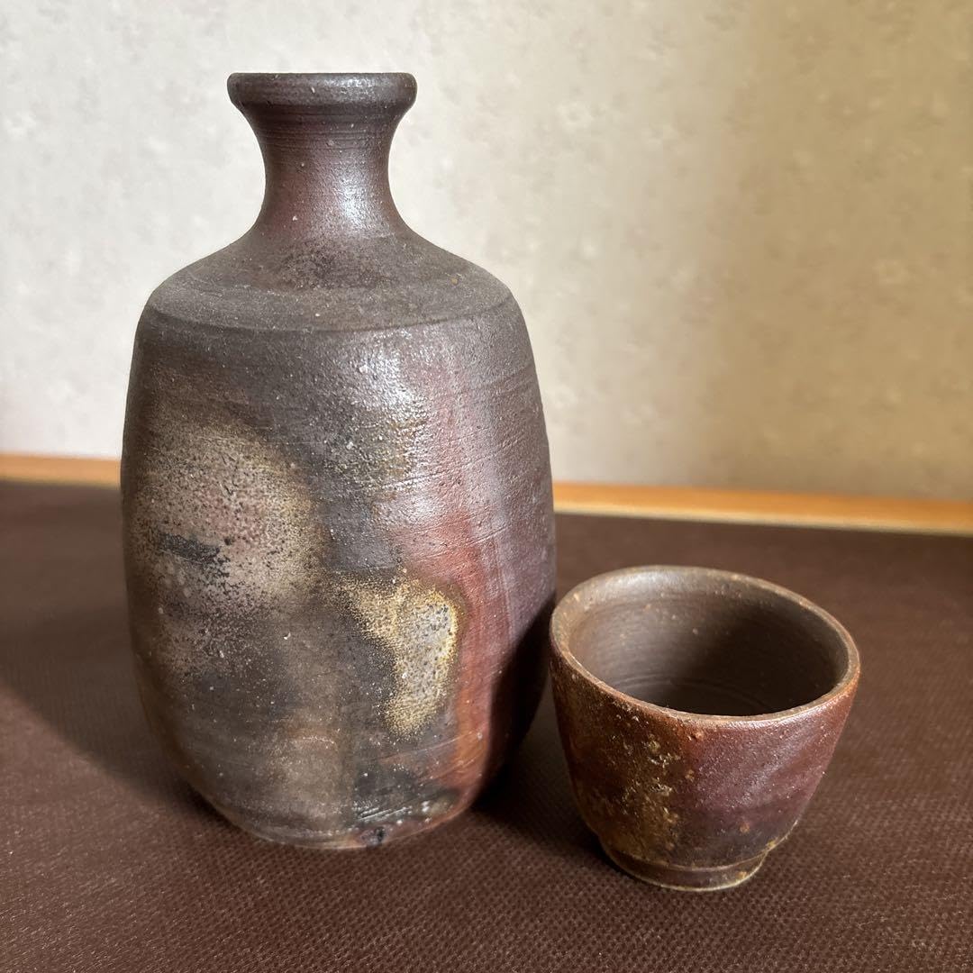 Bizen Ware Tokkuri & Choko Set