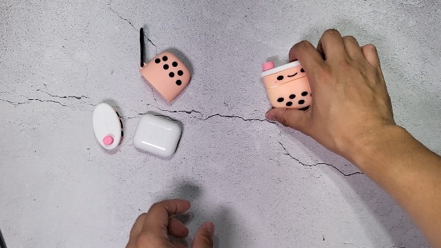AirPodsproのかばー Amazon.com: KIQ Cartoon for Airpods Pro Case Cover Cute Soft
