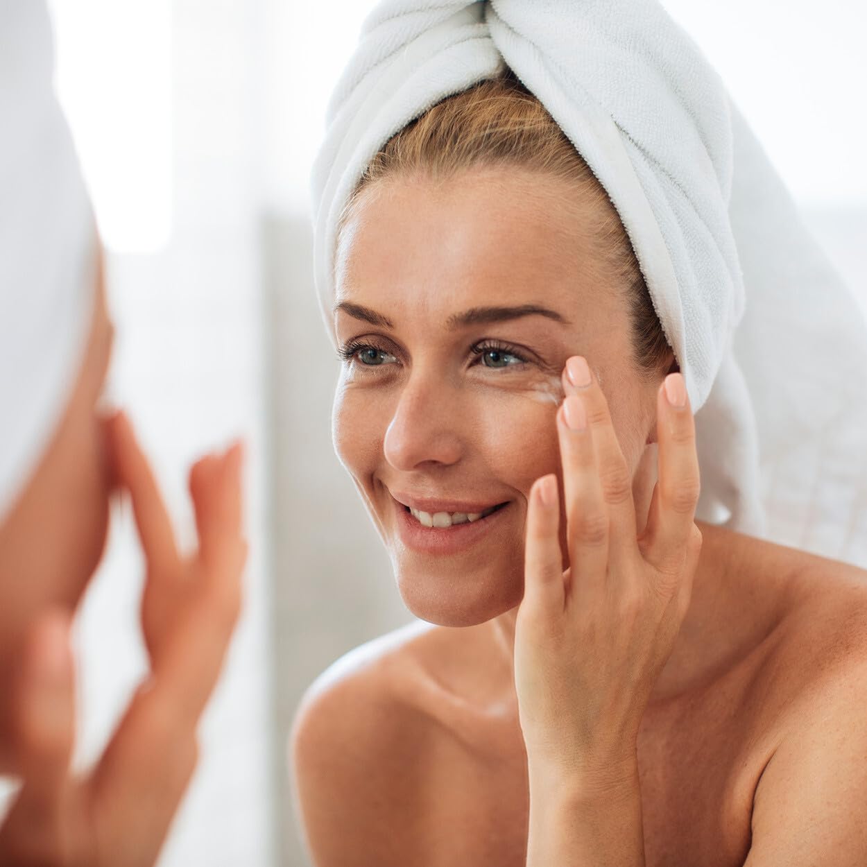 BioLove Anti-Aging Beaity Cream Organic Beauty Women Care Anti-Aging Face Moisturizer, Restores Skin Care Hydration Smooths Fine Lines, Wrinkles Hyaluronic Acid – 50 g (1.7 oz)Citrus by Made in Canada - Image 4