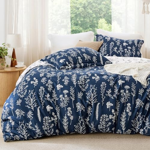 Image of Bedsure Twin /Twin XL Comforter Set - Navy Bed Set, 2 Pieces Cute Floral Bedding, 1 Soft Reversible Botanical Flowers Comforter and 1 Pillow Sham