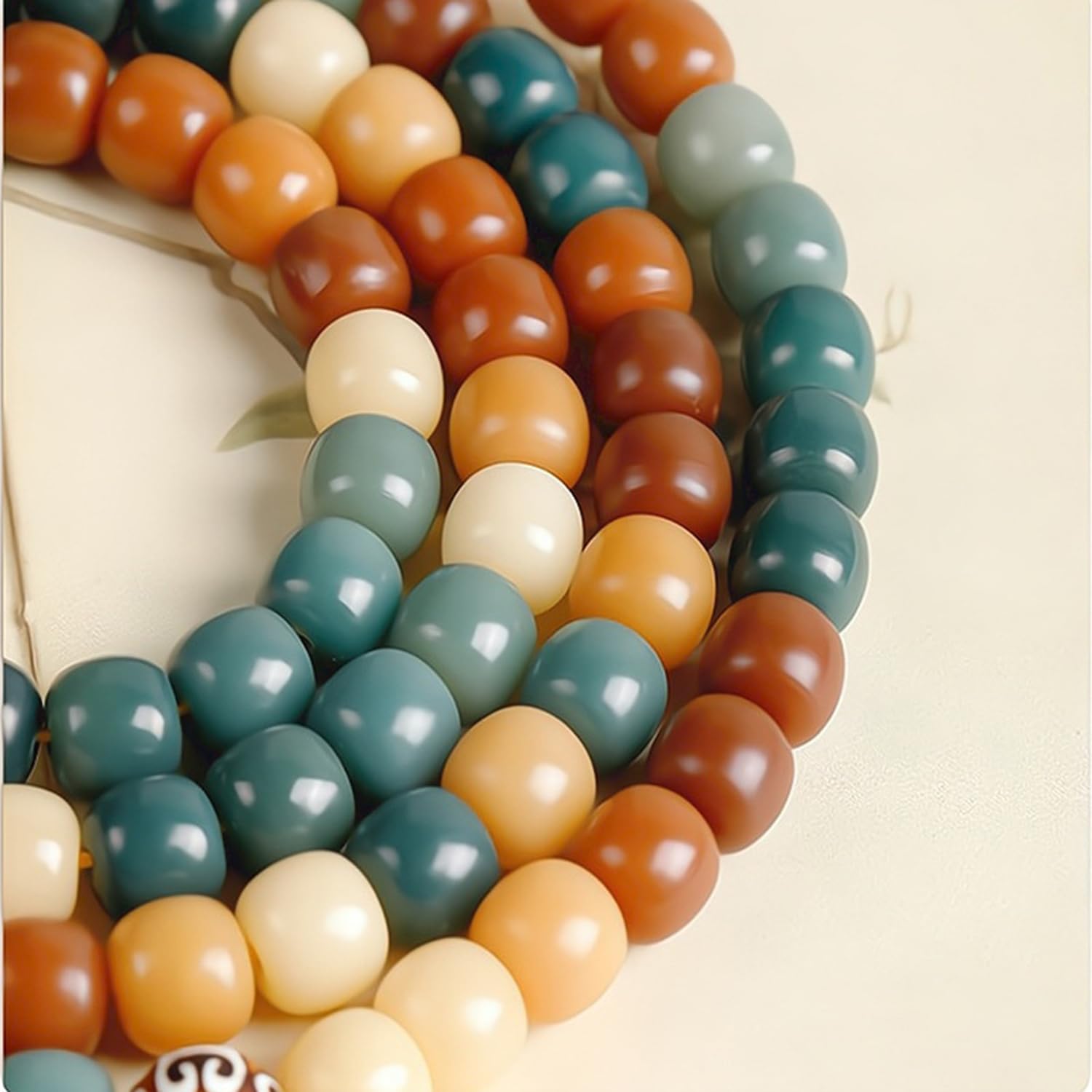 Pulsera de Cuentas Bodhi Naturales de 108 Cuentas Mala para Mujer, Collar de Cuentas de oración Budista con Manos en oración.