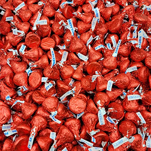 Hershey's Valentine's Day Kisses Milk Chocolate Candy - Red Valentine's Day Foils - Individually Wrapped Bulk Kisses Giftable Candy (2 Pound (Pack of 1))