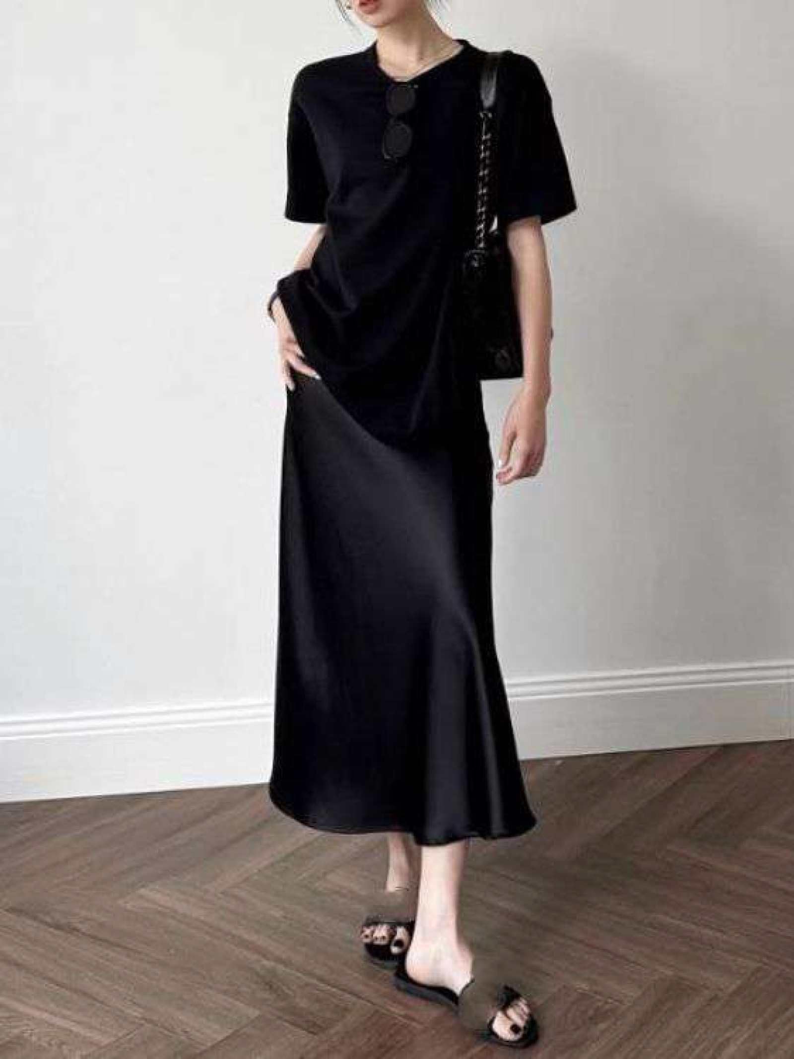 Jupe Taille Haute en Satin pour Femme - Jupe Sirène Amincissante De Couleur Unie pour L'Été, Drapé Léger Et Élégant Enveloppant Les Fesses, Jupe Parapluie Douce pour La Peau