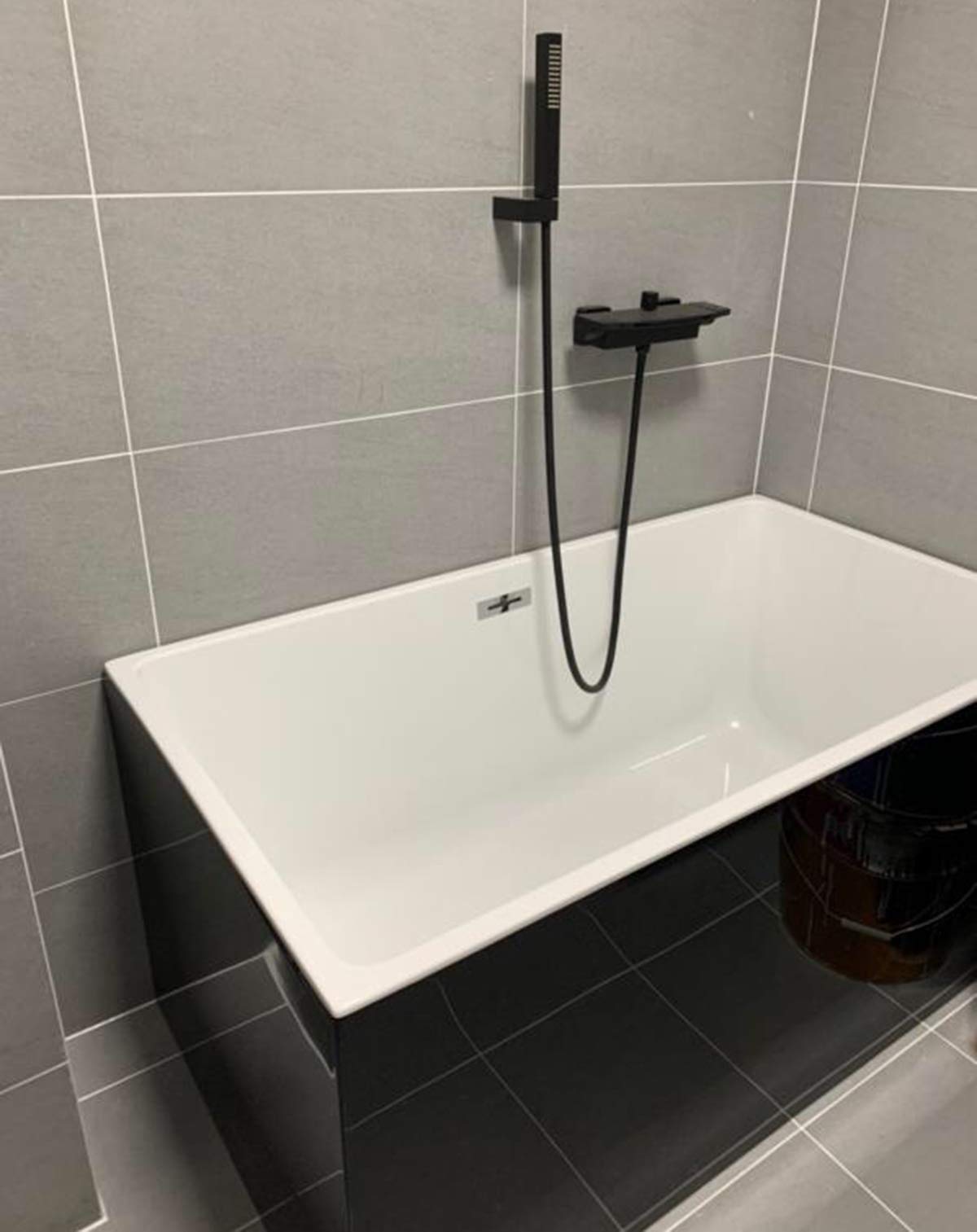 Miscelatore Vasca Da Bagno A Cascata Rubinetto Per Vasca Da Incasso A Parete, Doccia A Cascata, Doccia Calda E Fredda, Rubinetto Per Vasca (Nero)