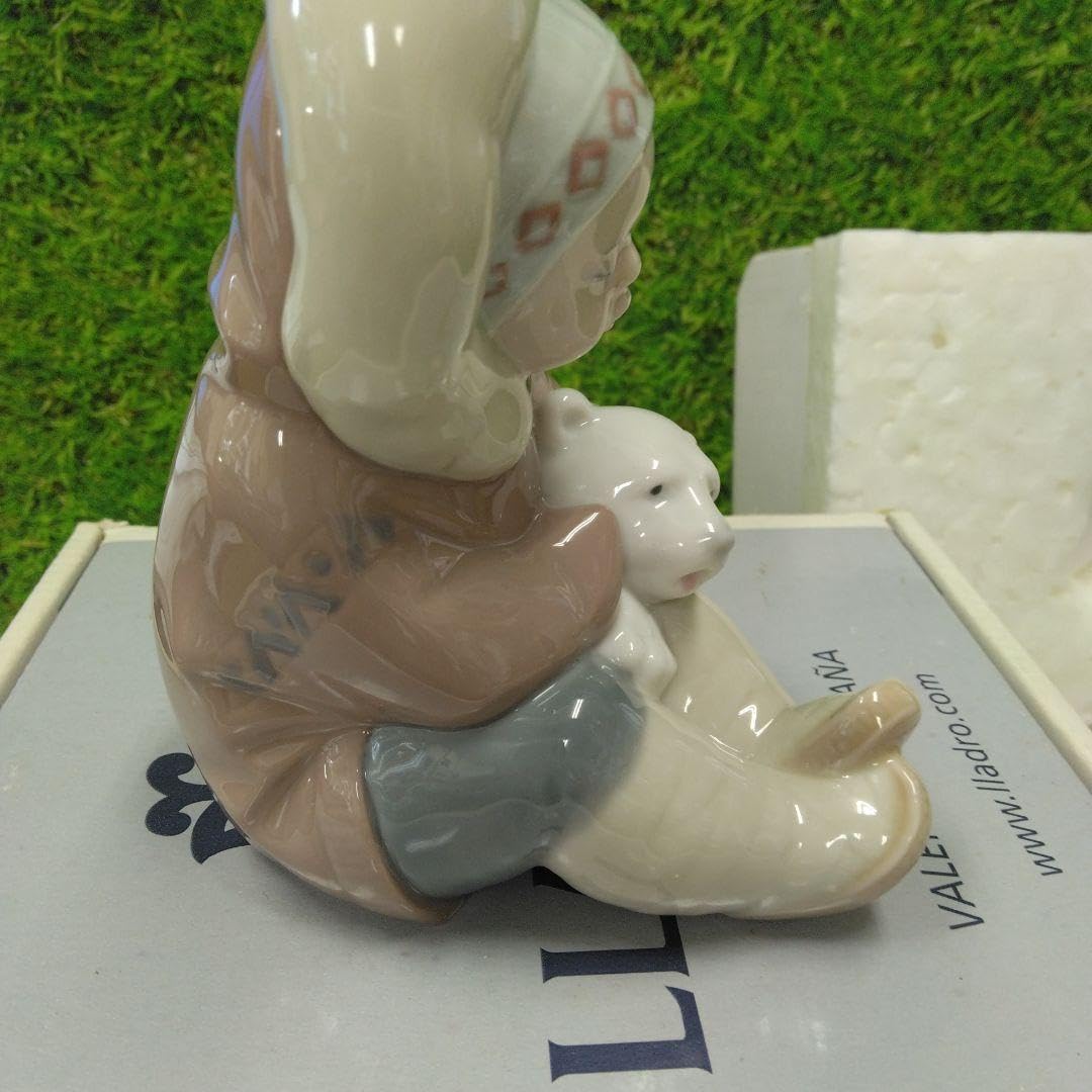 Amazon.co.jp: リヤドロ エスキモーの子供と 白熊 置物 : ホーム＆キッチン