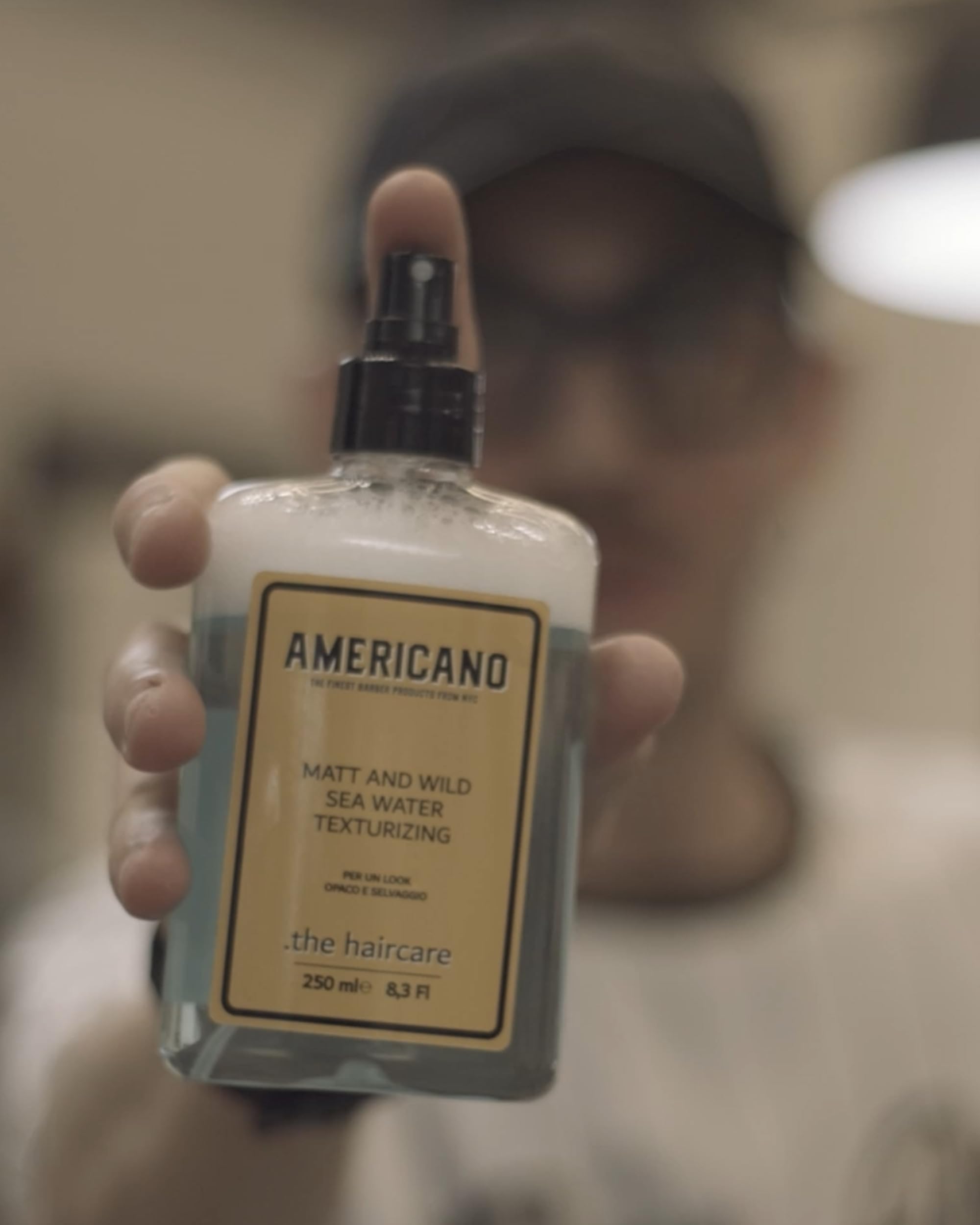 Americano Sea Water - Sea Salt Spray 250 ml, Acqua di Mare per Capelli, Made in Italy, Senza Alcool, Spray Texturizzante per Capelli, Ideale per Uomo e Donna, Spray al Sale Marino Professionale