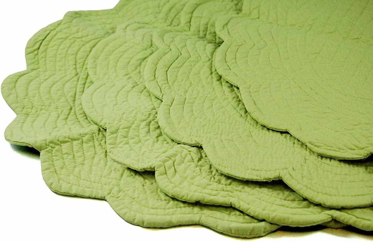 Set of 4 PCS,17" Round Quilted Placemats, Green