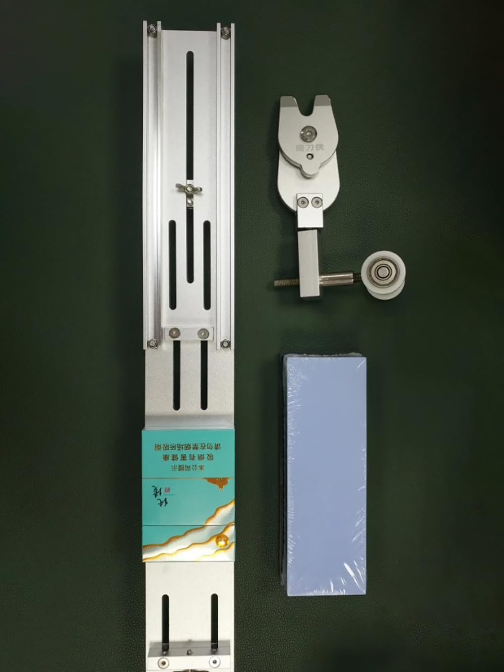 Affilatrice Ad Angolo Fisso, Affilatrice Manuale per Coltelli Domestici con Goniometro e Telaio in Alluminio con Pietra per Affilare in Corindone Bianco