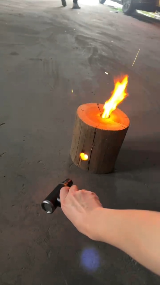 Soffiatore Aria Compressa Senza Fili - 130.000 Giri/min, Batteria 4000mAh, Per PC/Auto/Camping