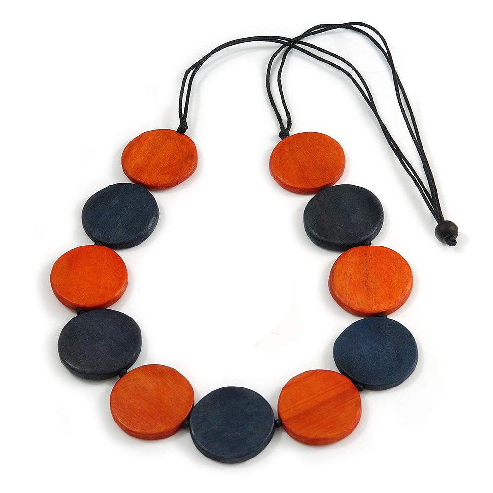 Avalaya Collana con perline in legno color arancione lavato, con cordoncino in cotone nero, lunghezza regolabile 76 cm