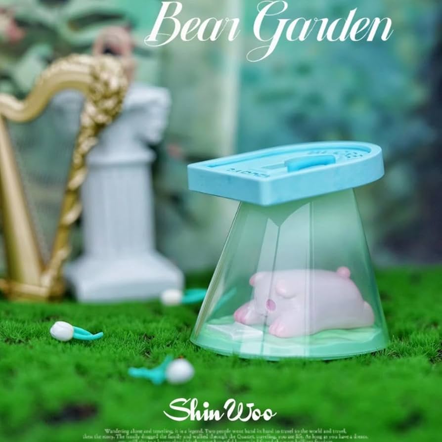 SHINWOO　秘密の荘園 The Secret Bear Garden Amazon.co.jp: Shinwoo The secret bear garden 秘密の荘園 : おもちゃ