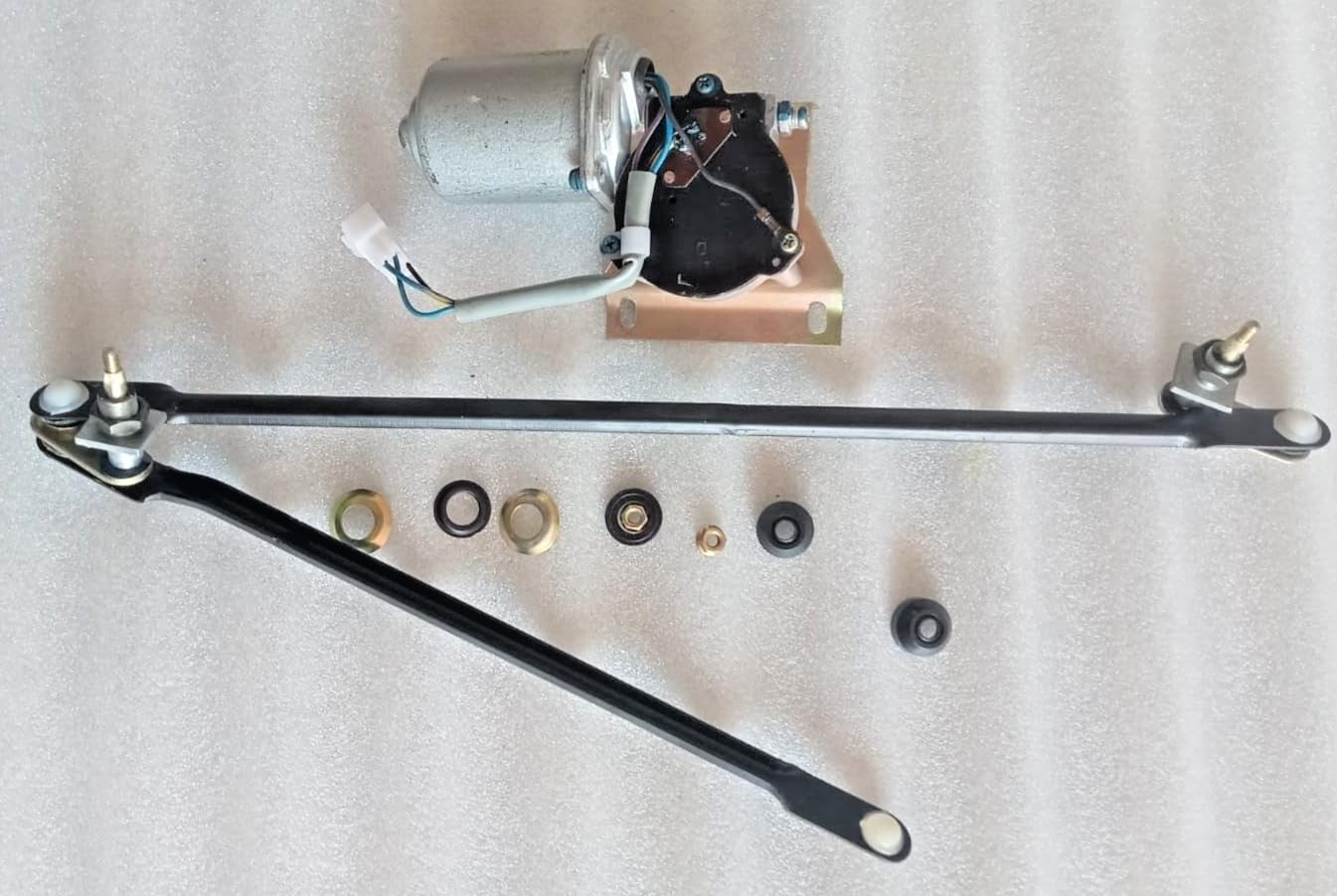 Maruti Gypsy Wiper Motor & Rotary Link Rod Set-image-42
