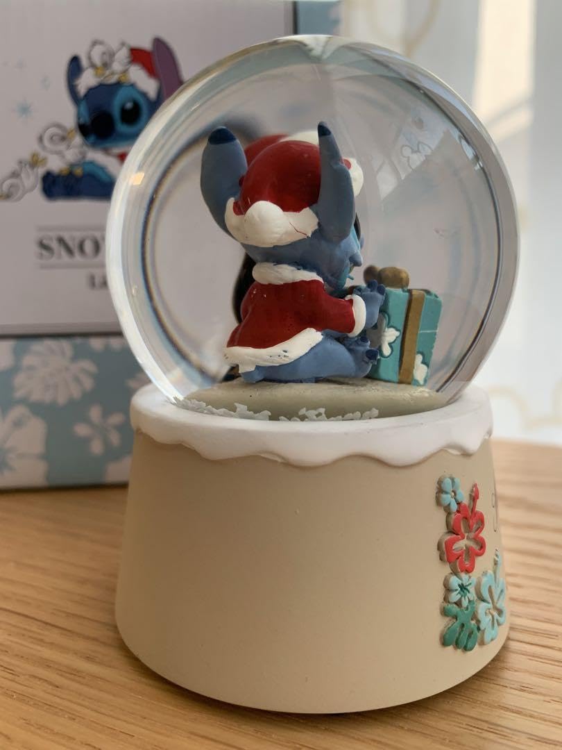 Amazon.co.jp: リロ＆スティッチ スノーグローブ 置物 スノードーム