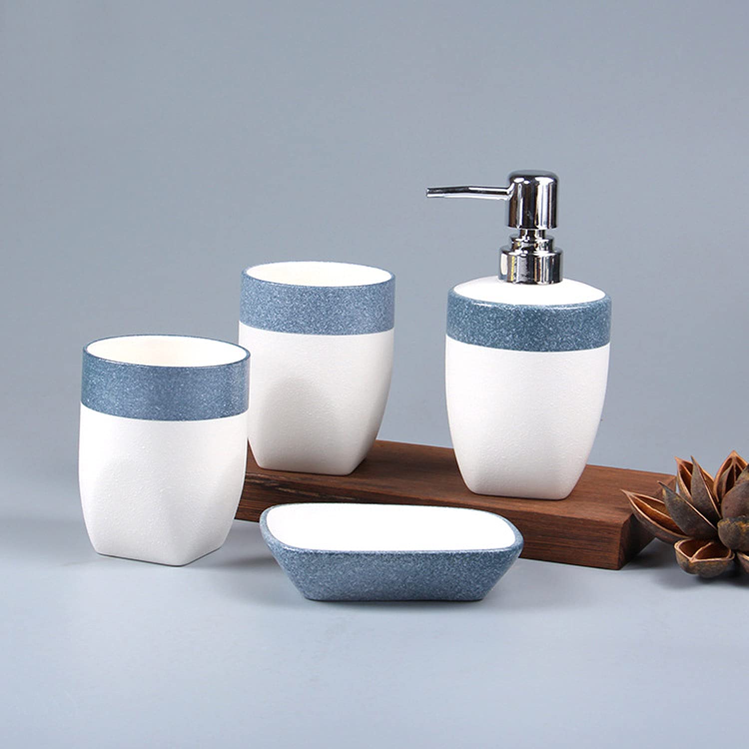 Set di Accessori per Il Bagno da 4 Pezzi Dispenser di Sapone Portaspazzolino Bicchiere Portasapone Completo per la Decorazione della casa dell'hotel Set di Accessori per Il Bagno,Blu