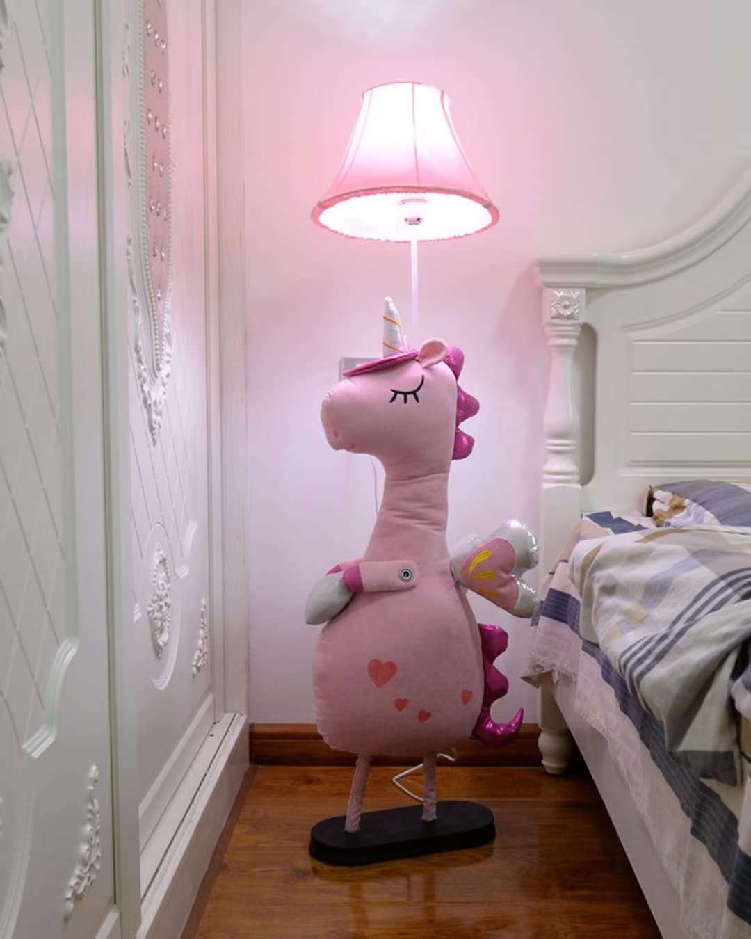Lampadaire licornes dessinées, lampe sur pied modèle animal mignon avec abat-jour en toile, lampe de chevet pour chambre d'enfant, éclairage décoratif, support de lampe E27, bouton poussoir