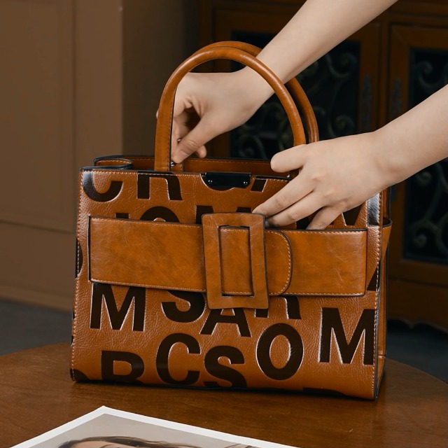 Bolso Tote suave de cuero vegano KingTo para mujer miniatura 7
