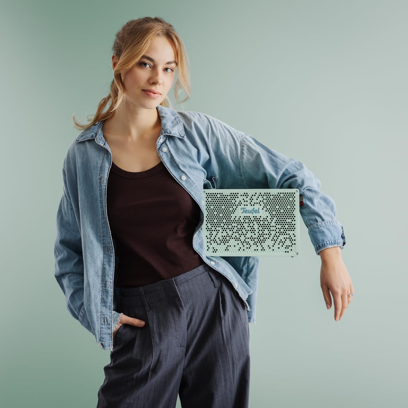 Głośnik Bluetooth Teufel MYND, głośnik przenośny, wodoodporny zgodnie z normą IP67, system 2.1, czas pracy baterii do 42 godzin, funkcja powerbanku - Light Mint