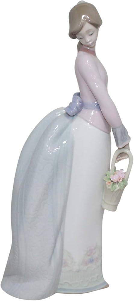 【リヤドロ】【廃盤7622】【希少】Basket of Love Amazon.com: Lladro Basket of Love Figurine Glazed : Home & Kitchen