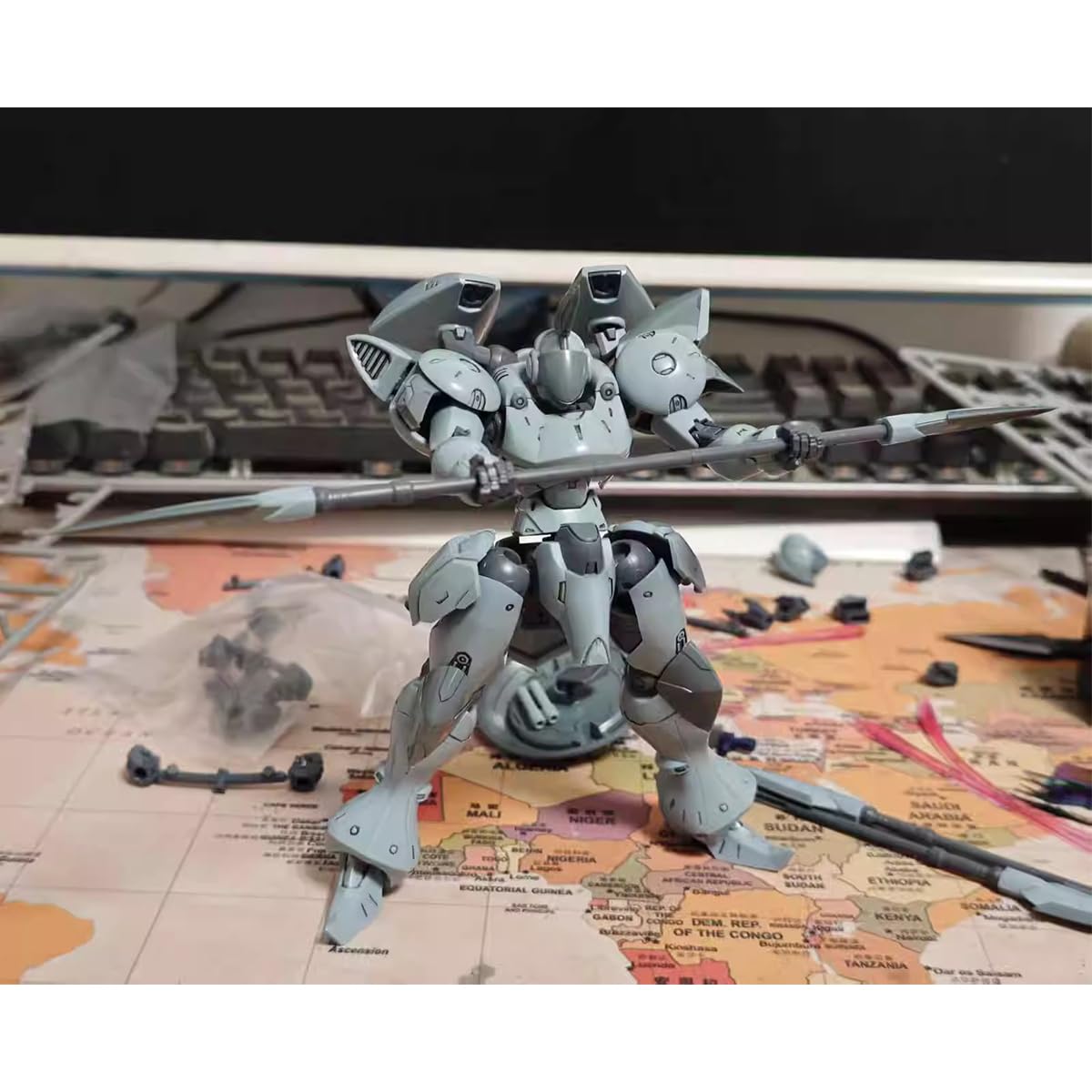 HIPLAY Sheik Mainland Super Cavalry Actaeon Light Gray (Dual Head Sculpts) 1/144 Scale Assembly Model Kits