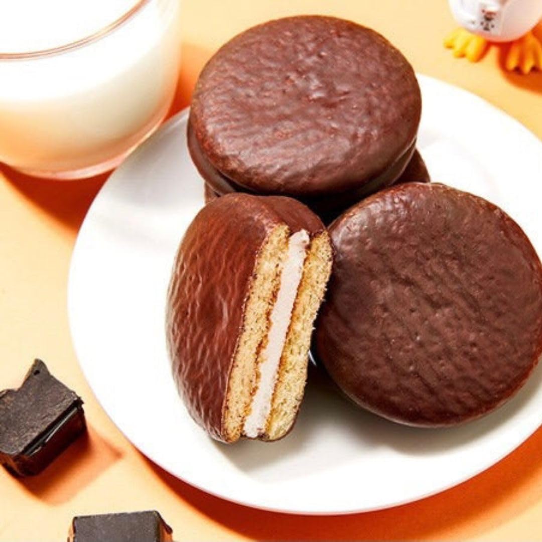 Korean Market | Caja Misteriosa de Dulces Coreanos | Un Regalo Dulce | 1 Caja Galletas Choco, 2 Refrescos, 2 Sticks Galleta y Choco, 2 Nubes de Caramelo, 2 Algodón de Azúcar y 2 Gominolas Coreanas