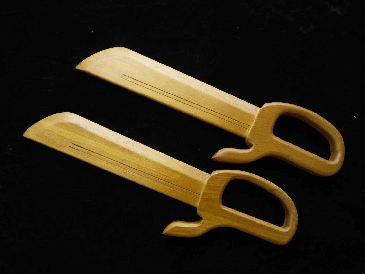 Wing Chun butterfly knife/Hardwood production/Chinese kung fu training equipment